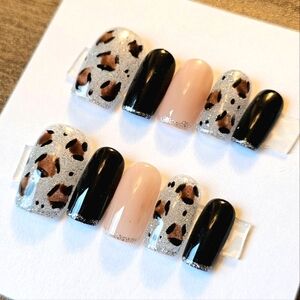 *handmade* silver cream giltter Leppard square press on nails brown